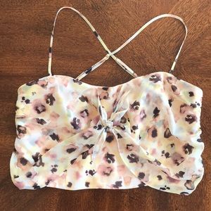 NWT Gianni Bini Wild Flower Knot Front Crop Top